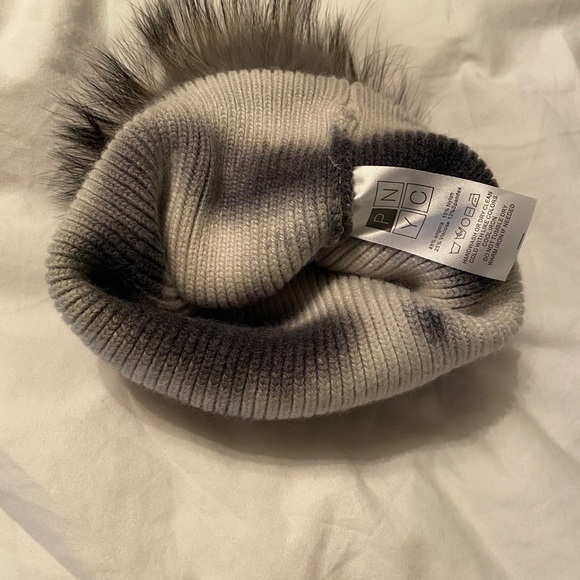 ⭐️HP⭐️ NWOT PNYC Tie Dye Fur Pom Pom Hat - Picture 3 of 5
